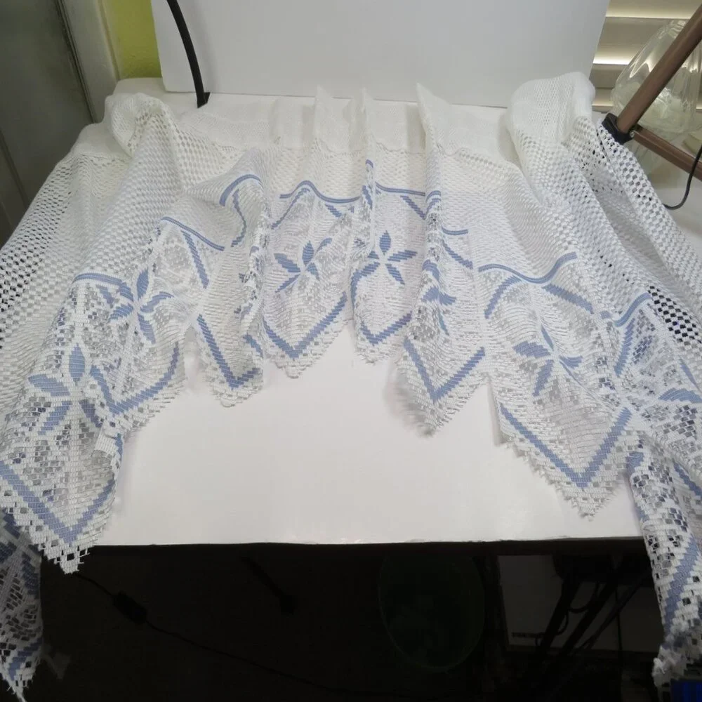 vintage white lace swag valance with a blue pattern & triangle edge